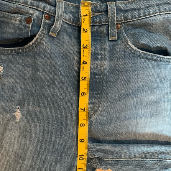 Levi’s 501 Skinny Jean - Light wash - Distressed - Picture 6 of 13